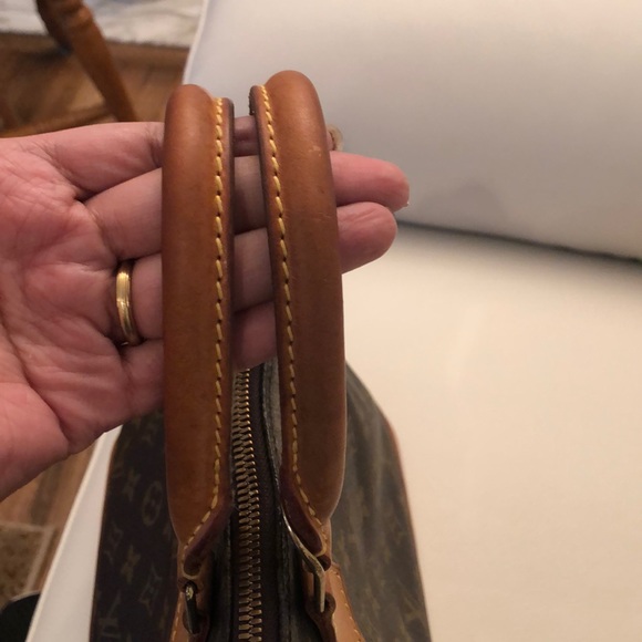 Louis Vuitton alma - Picture 2 of 8